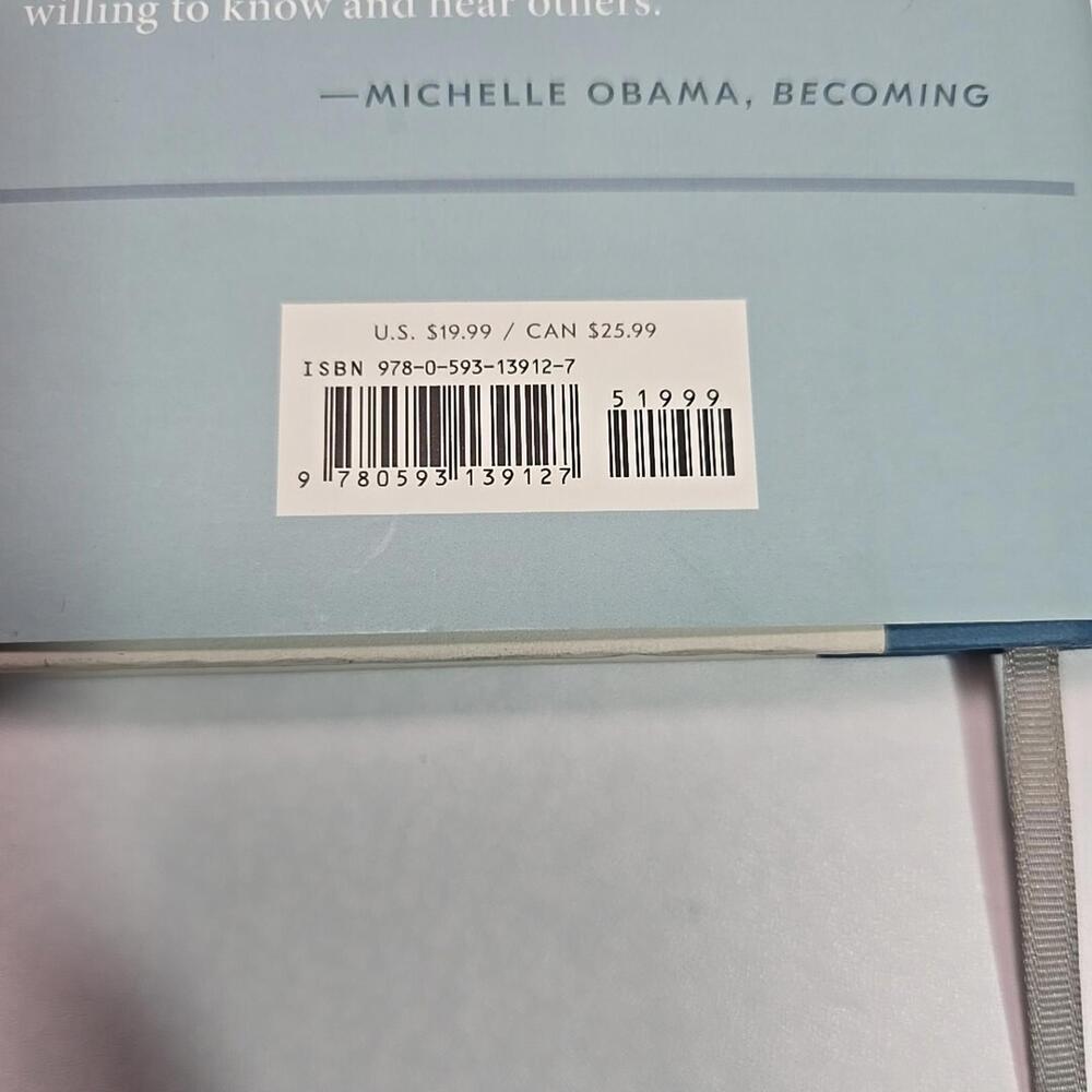NEW Becoming A Guided Journal for Discovering Your Voice by Michelle Obama - Picture 8 of 15